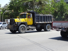 Mack R Model steel nose 4x2 