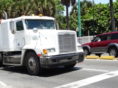 Freightliner FLD120