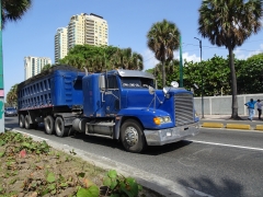 Freightliner FLD120