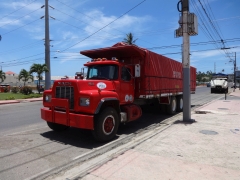 Mack R Model 6x4