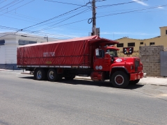 Mack R Model 6x4