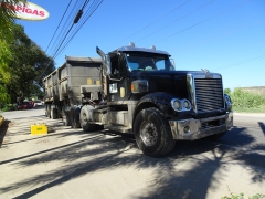 Freightliner Coronado 8x4