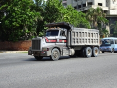 Peterbilt 377 6x4