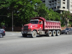 Mack CH613 8x4