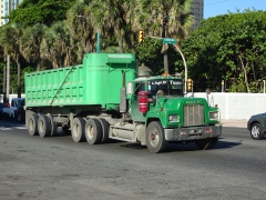 Mack R Model 6x4