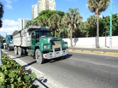 Mack R Model 6x4