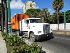 Freightliner FLD120