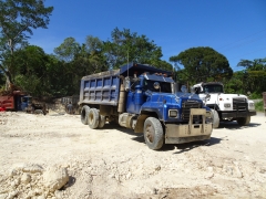 Mack RD 6x4