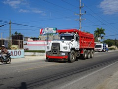 Mack DM600 8x4