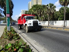 Mack R Model 4x2