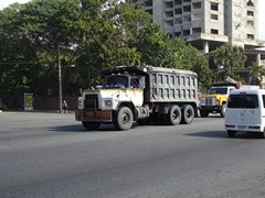 Mack R Model 6x4