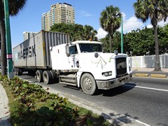 Freightliner FLD120