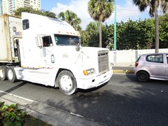 Freightliner FLD120