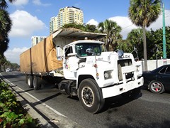 Mack R Model 6x4