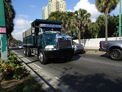 Mack Vision 6x4