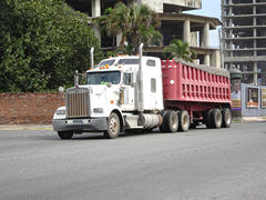 Kenworth W900