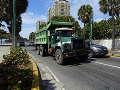 Mack R Model 6x4