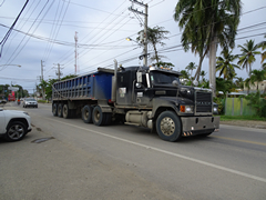 Mack CH613