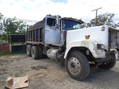 Mack Superliner 6x4