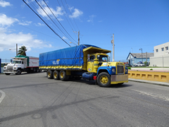 Mack R Model 8x4