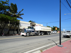 Mack SuperLiner