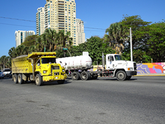 Mack DM - Mack CH613 