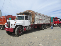 Mack R Model 6x4