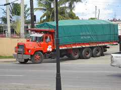 Mack DM600 8x4