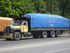 Mack R Model 8x4