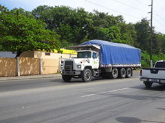 Mack DM600 8x4