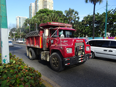 Mack DM600 4x2