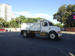 International 4700 4x2 