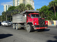 Mack DM800 6x4