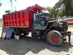 Mack R model 6x4