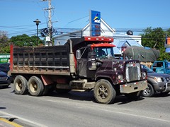 Mack R model 6x4