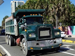 Mack R model 6x4