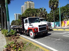 Mack Midliner CS200 4x2