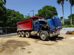 Mack RD 8x4