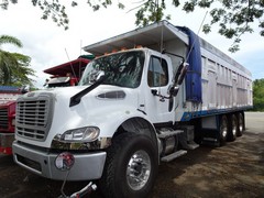 Freightliner M2 112 8x4