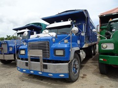 Mack RD 8x4