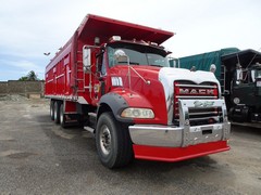 Mack Granite 8x4