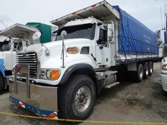 Mack Granite 8x4