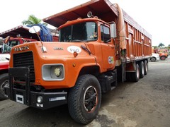 Mack DM600 8x4