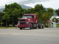 Mack CH613