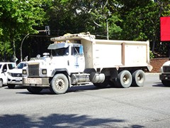 Mack RD 6x4