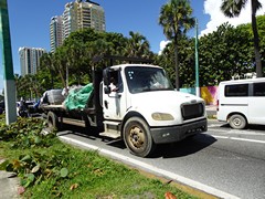 Freightliner M2 106 4x2