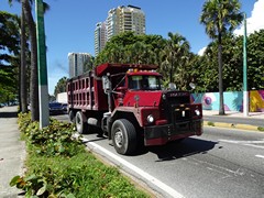 Mack DM800 6x4