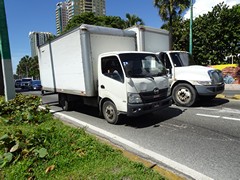 Hino 300 711 4x2