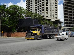 Mack R Model 8x4