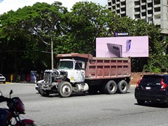 Mack R Model 6x4